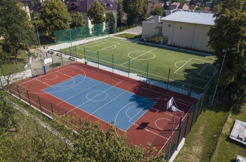Przyszkolny kompleks boisk sportowych przy Szkole Podstawowej 138, Kraków 2018 r.